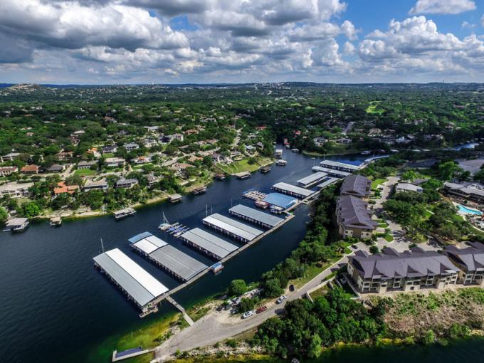 Lakeway Marina