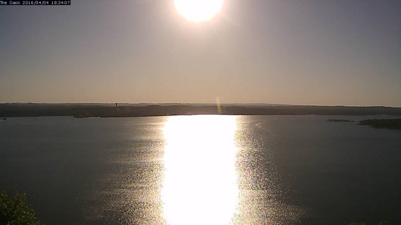 Lake Travis webcam, April 4, 2016 5:40 PM CT