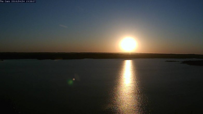 Lake Travis webcam, April 4, 2016 6:45 PM CT