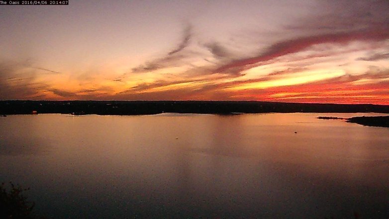 Lake Travis webcam, April 6, 2016 7:20 PM CT