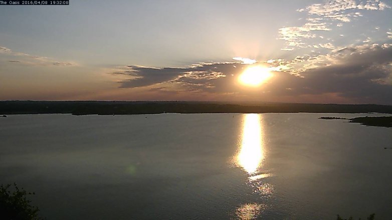 Lake Travis webcam, April 8, 2016 6:40 PM CT