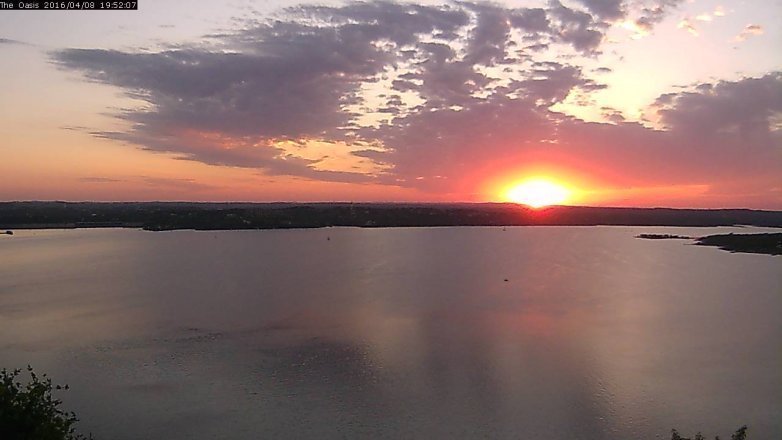 Lake Travis webcam, April 8, 2016 7:00 PM CT