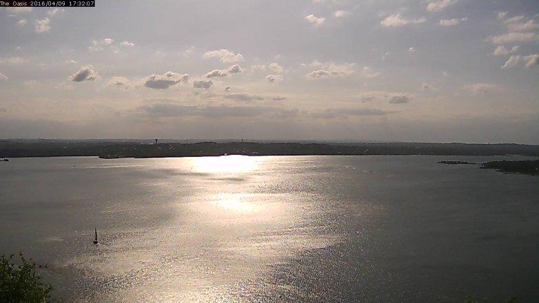 Lake Travis webcam, April 9, 2016 4:40 PM CT