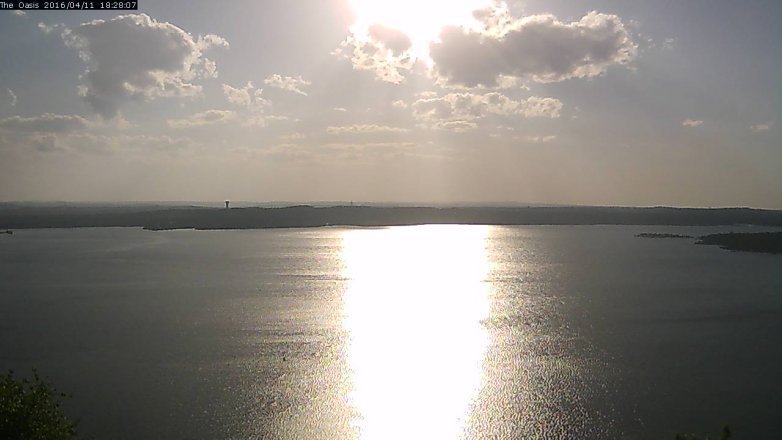 Lake Travis webcam, April 11, 2016 5:35 PM CT