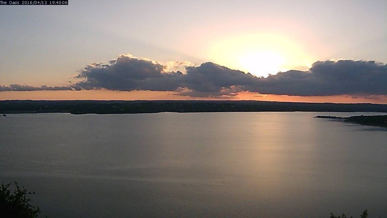 Lake Travis webcam, April 13, 2016 6:45 PM CT
