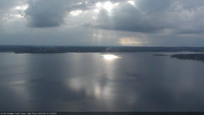 Lake Travis webcam, April 19, 2016 5:45 PM CT