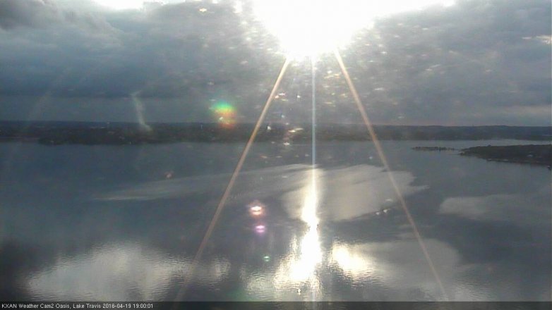 Lake Travis webcam, April 19, 2016 6:25 PM CT