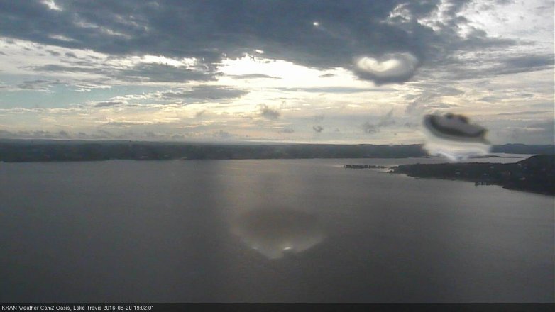 Lake Travis webcam, August 20, 2016 6:25 PM CT