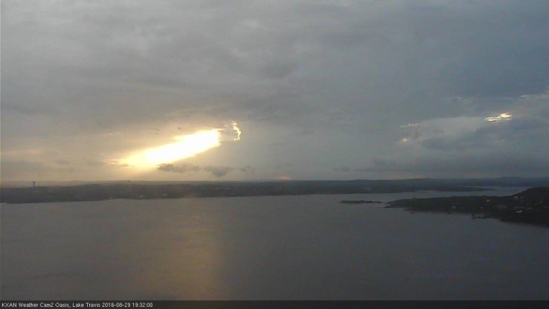 Lake Travis webcam, August 29, 2016 6:40 PM CT