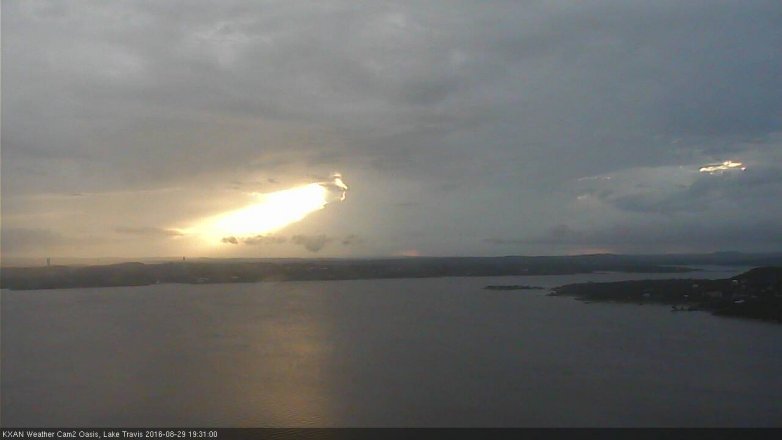 Lake Travis webcam, August 29, 2016 6:50 PM CT