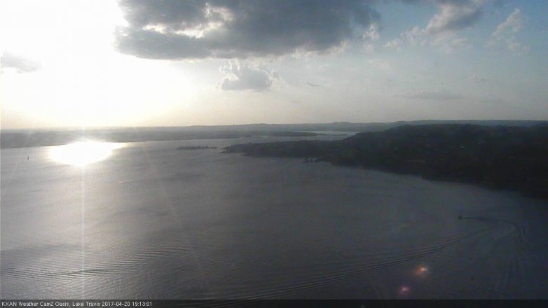 Lake Travis webcam, April 20, 2017 6:15 PM CT