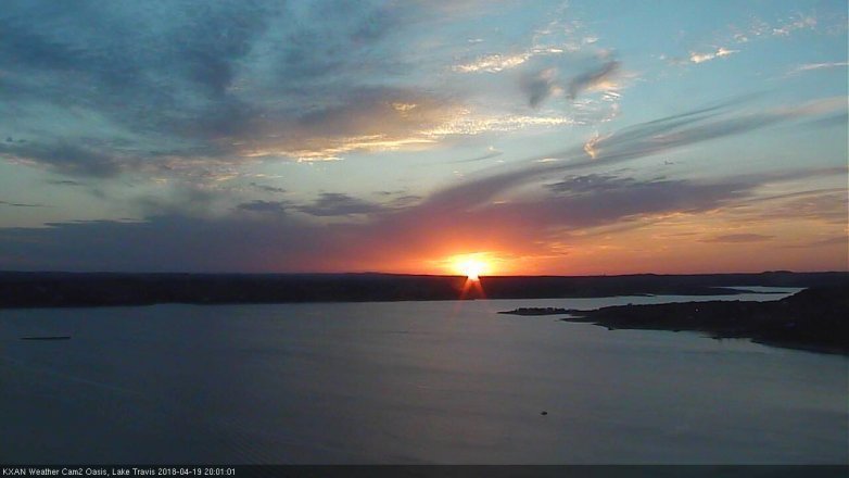 Lake Travis webcam, April 19, 2018 7:05 PM CT
