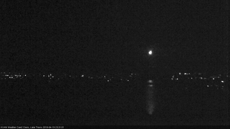 Lake Travis webcam, April 19, 2018 10:35 PM CT