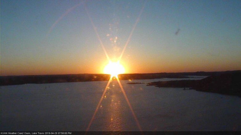 Lake Travis webcam, April 20, 2019 7:00 PM CT