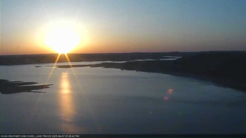 Lake Travis webcam, April 7, 2025 7:45 PM CT