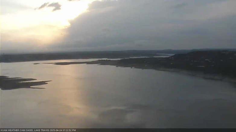 Lake Travis webcam, April 24, 2025 7:25 PM CT